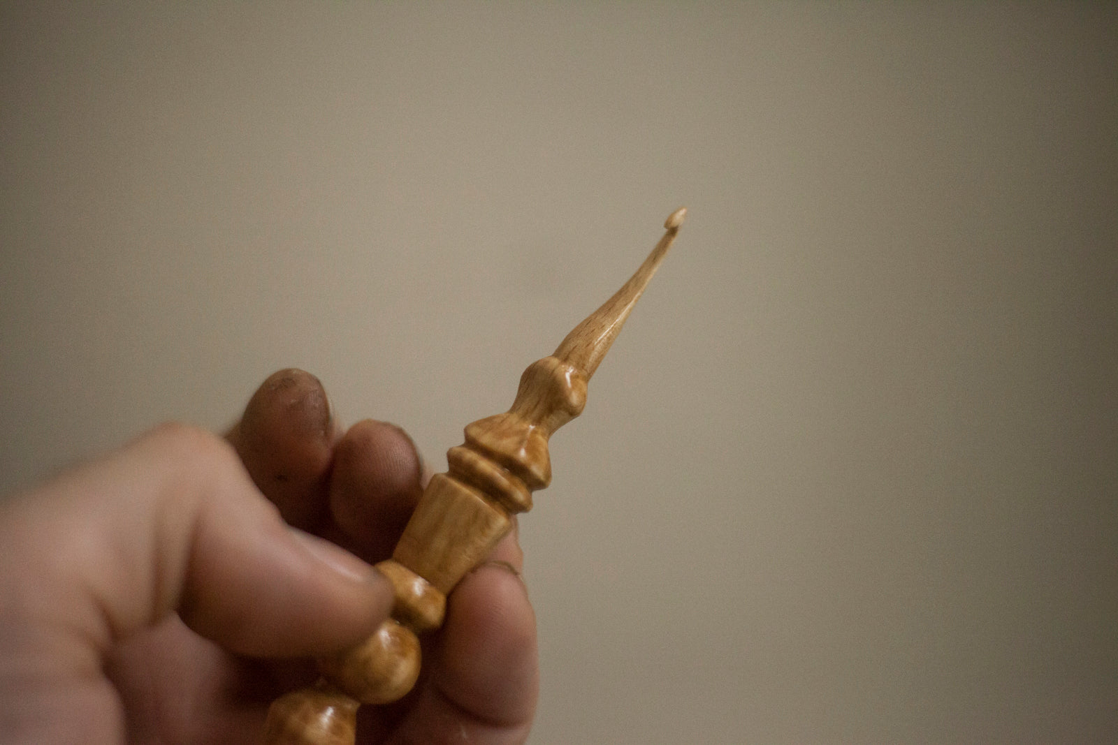 Crochet Hook : Turned & Hand Carved Beech Hook size 3.5mm