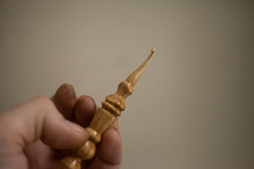 Crochet Hook : Turned & Hand Carved Beech Hook size 3.5mm