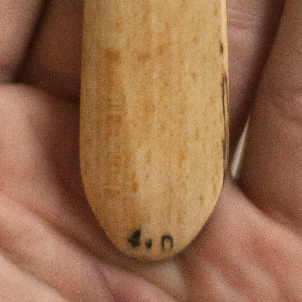 Crochet Hook : Hand Carved Beech Hook size 4mm